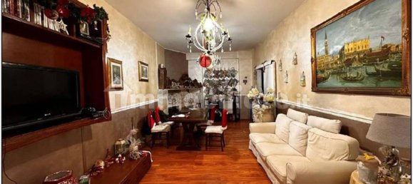 3 bedrooms Apartment in Rome, Italy No. 133282 7