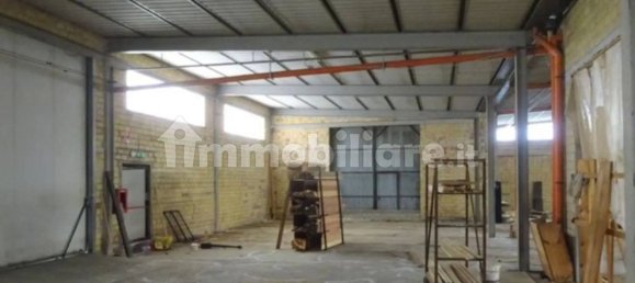 5-salle Entrepôt à Osimo, Italy No. 307888 9