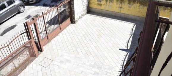 6 rooms Apartment in Pontecorvo, Italy No. 167377 11