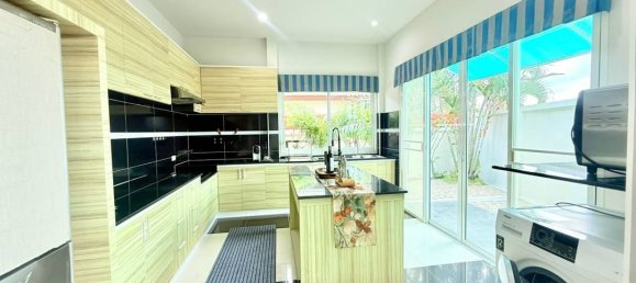 3 bedrooms House for sale in Bang Lamung, Chonburi, Eastern Thailand, Thailand № 62244 9