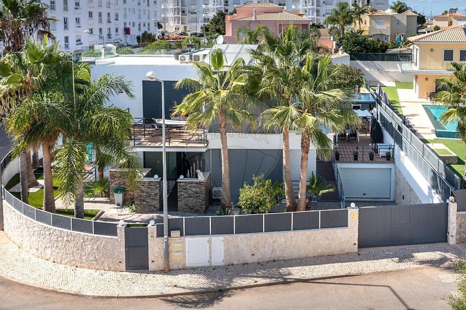 Casa de 5 dormitorios en Albufeira, Portugal No. 21422