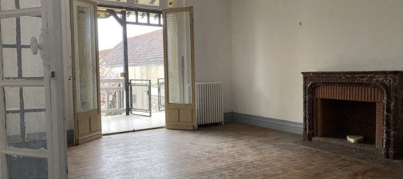 Дом с 3 спальнями в Вьерзон, Франция № 69915 4