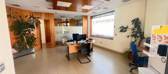 Propriété commerciale à Leon, Spain 445m² No. 60946 3