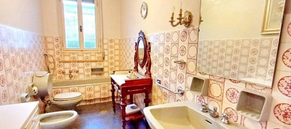 3 Schlafzimmer Wohnung in Florence, Italy, Nr. 290336 5