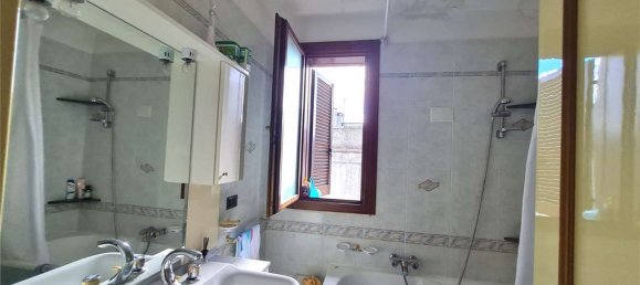 Дом с 7 комнатами в Collepasso, Италия № 105375 13