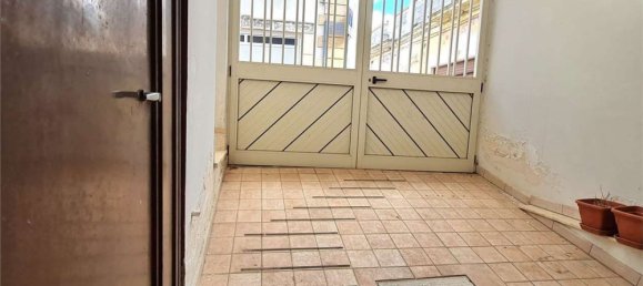 Дом с 7 комнатами в Collepasso, Италия № 105375 14