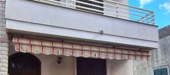 Дом с 7 комнатами в Collepasso, Италия № 105375 4