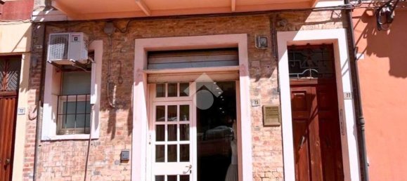 Garaje en Lanciano, Italy 90 m² No. 41872 11