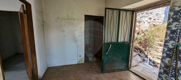 2 bedrooms House in Alijo, Portugal No. 17910 11