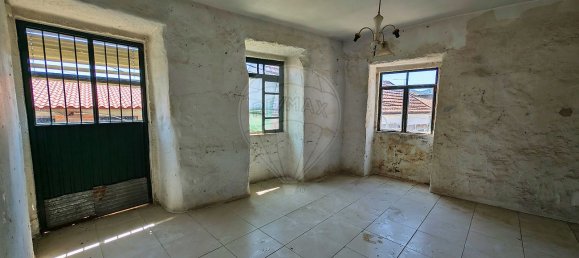 2 bedrooms House in Alijo, Portugal No. 17910 16