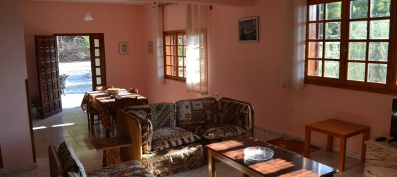 5 bedrooms Villa in Loutraki, Greece No. 3763 13