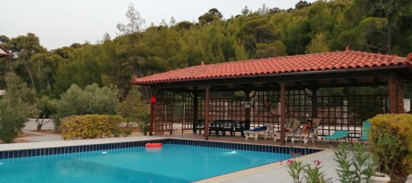 5 bedrooms Villa in Loutraki, Greece No. 3763 3