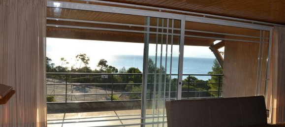 5 bedrooms Villa in Loutraki, Greece No. 3763 17