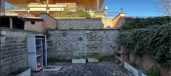 7 rooms House in Rome, Italy No. 14967 4