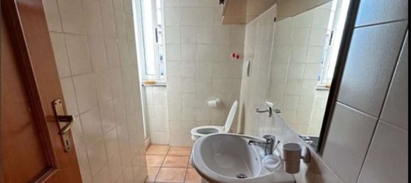 7 rooms House in Rome, Italy No. 14967 11