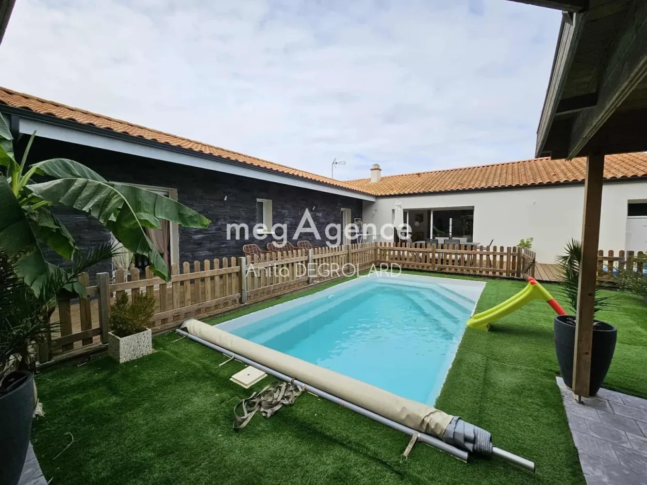 3 bedrooms House in La Ferriere, France No. 351728