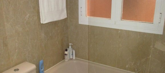 Apartamento de 2 dormitorios en Madrid, Spain No. 137387 8