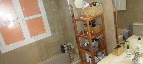 Apartamento de 2 dormitorios en Madrid, Spain No. 137387 7