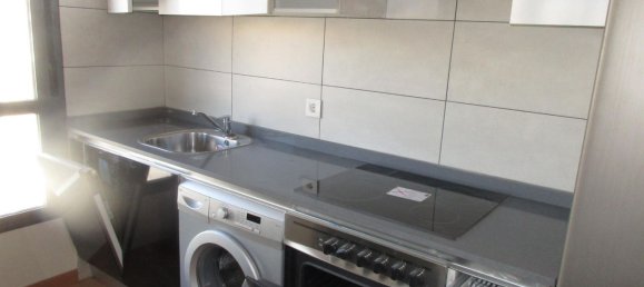 Apartamento de 2 dormitorios en Madrid, Spain No. 137387 4