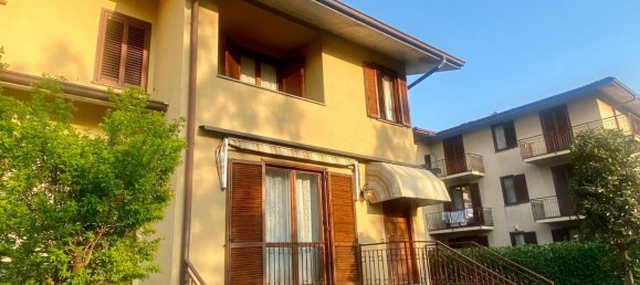 4 rooms Villa in Villa d'Adda, Italy No. 88818 3