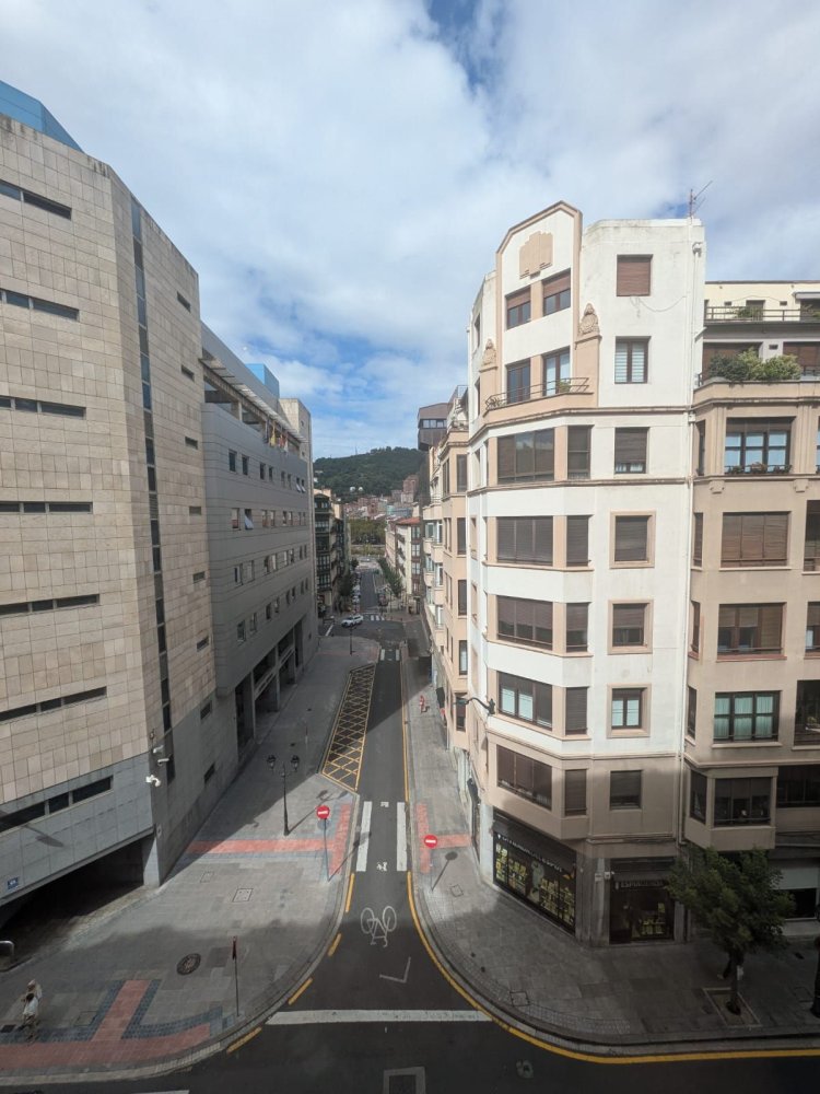 4 bedrooms Apartment in Basque Autonomous Community, Spain No. 207021