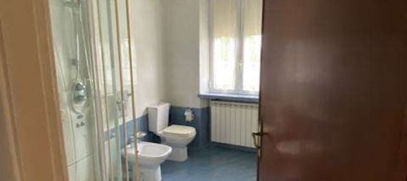 Квартира с 6 комнатами в Лукка, Италия № 258689 15