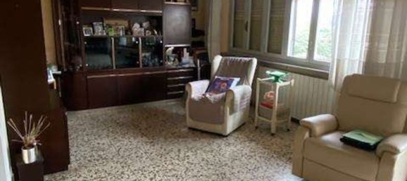 Квартира с 6 комнатами в Лукка, Италия № 258689 21