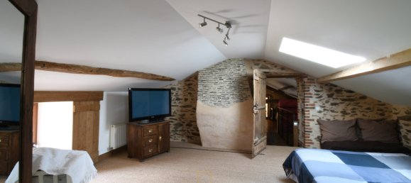 Дом с 4 спальнями в Дуэ-ан-Анжу, Франция № 98990 10