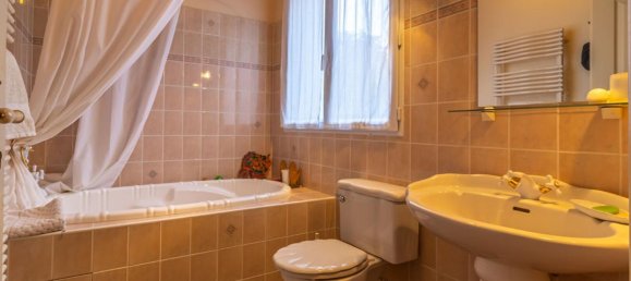 3 Schlafzimmer Haus in Selles-sur-Cher, France, Nr. 215596 16