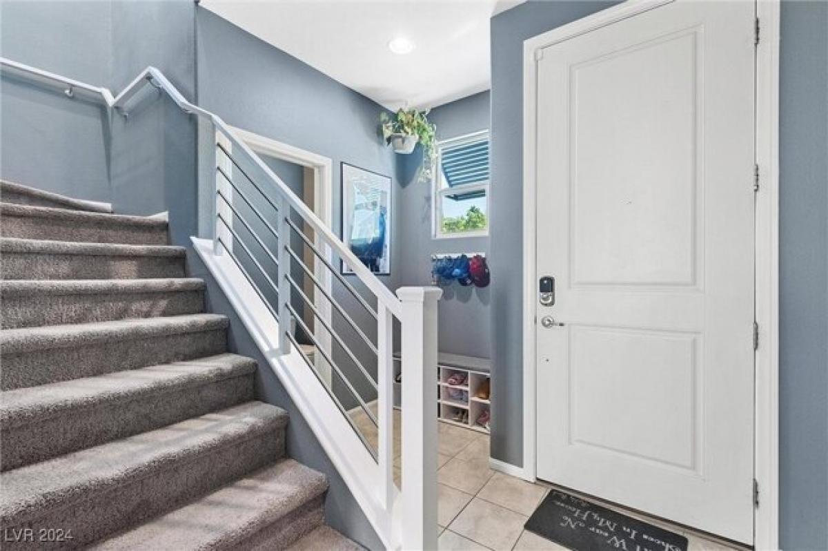 4 bedrooms House in North Las Vegas, USA No. 373963