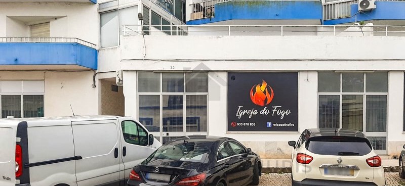 192m² Commercial property in Portimao, Portugal No. 265323