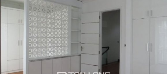 3 bedrooms Villa in Long Bien, Vietnam No. 3305 11