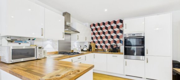 Apartamento de 2 dormitorios en Bordon, United Kingdom No. 13862 5