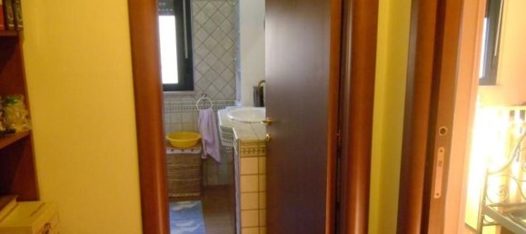 6-salle Appartement à Cupello, Italy No. 236714 9