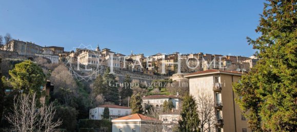 4 bedrooms Apartment in Bergamo, Italy No. 184865 8