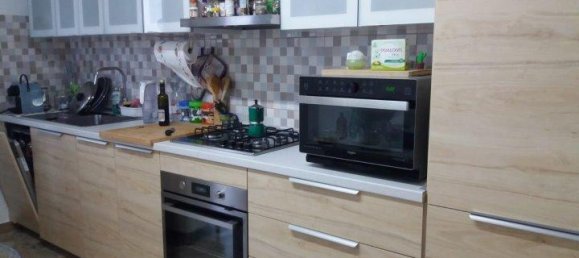 4 rooms Apartment in Ancona, Italy No. 36773 8