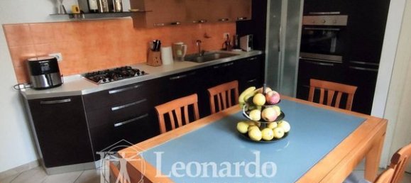 5 rooms Apartment in Camaiore, Italy No. 38398 10