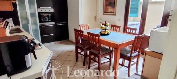 5 rooms Apartment in Camaiore, Italy No. 38398 8