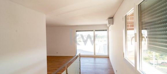 Дуплекс с 3 спальнями в Одивелаш, Португалия № 84535 37