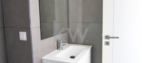 Дуплекс с 3 спальнями в Одивелаш, Португалия № 84535 33