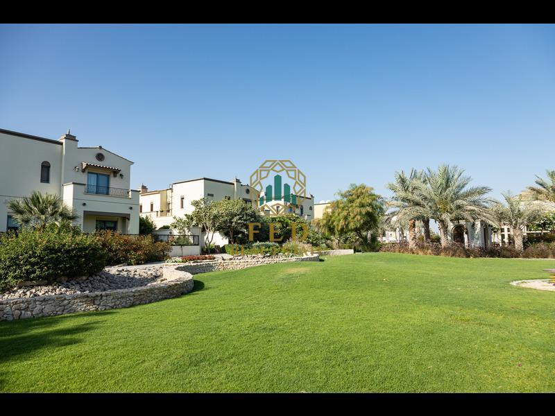 3 Schlafzimmer Villa in Mirdif, UAE, Nr. 8229