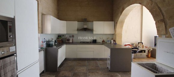 4 غرف نوم منزل في Mosta, Malta رقم 8377 5