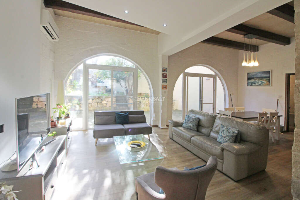 4 غرف نوم منزل في Mosta, Malta رقم 8377