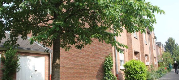 4 bedrooms Townhouse in Dusseldorf, Germany No. 348875 3