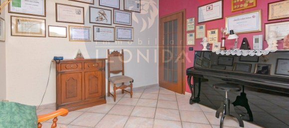 Квартира с 2 спальнями в Никелино, Италия № 268257 42