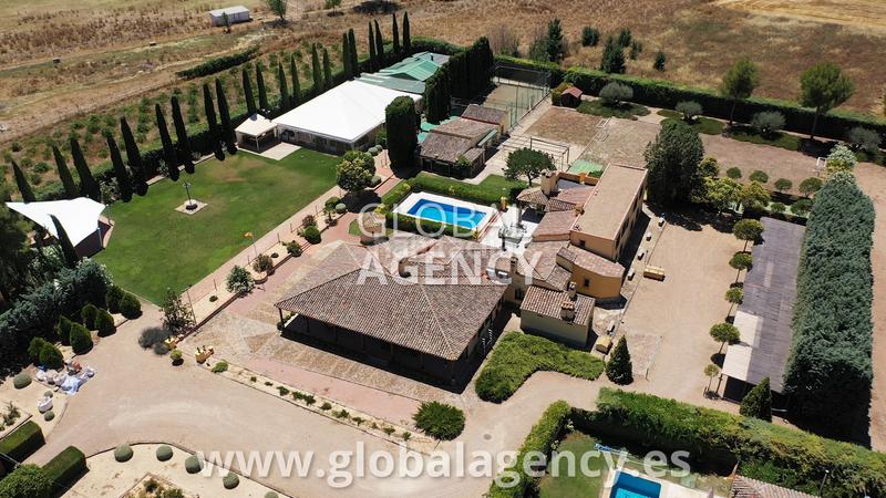 Grundstück in Chinchon, Spain 15000m², Nr. 190410