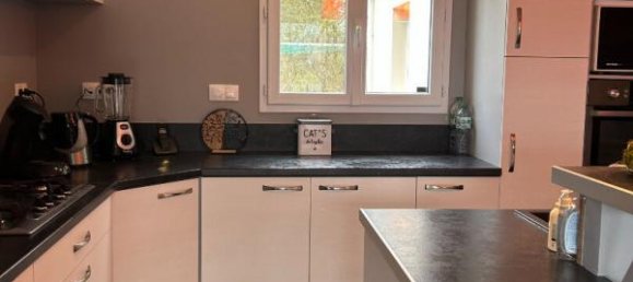 4 bedrooms House in Nevers, France No. 205734 4