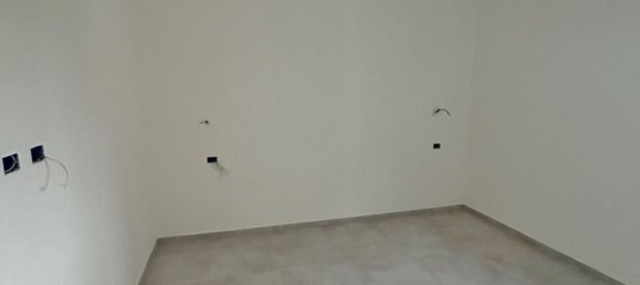 3 rooms Apartment in Florence, Italy No. 49008 13