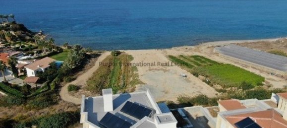 5 bedrooms Villa in Kissonerga, Cyprus No. 1108 2