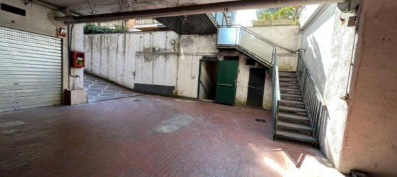 Квартира с 4 комнатами в Рим, Италия № 32380 39